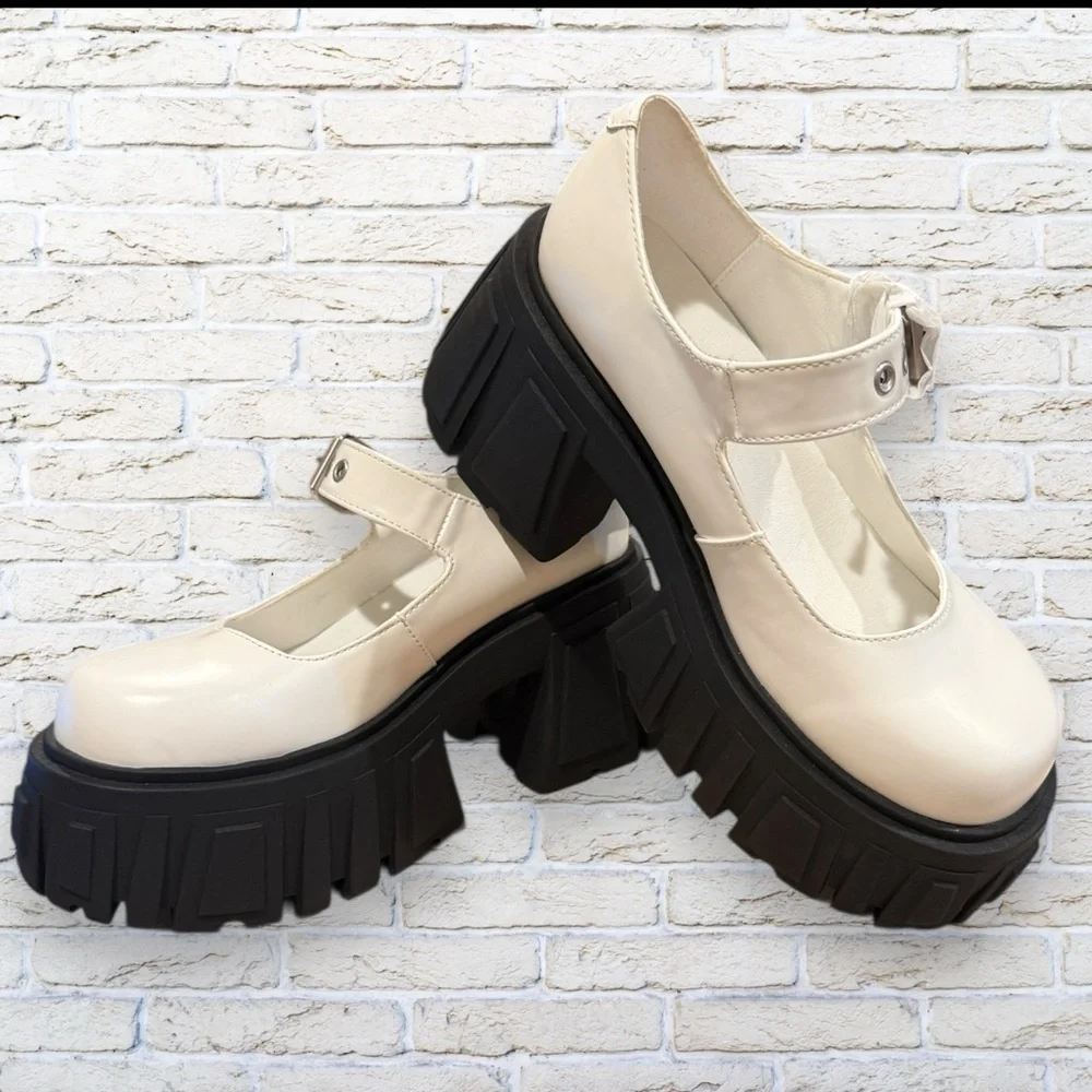 New Current Mood White and Black Mary Jane Platforms by Dolls Kill Size 10
